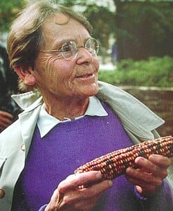 The Dynamic Resilience of Barbara McClintock and her Jumping Genes